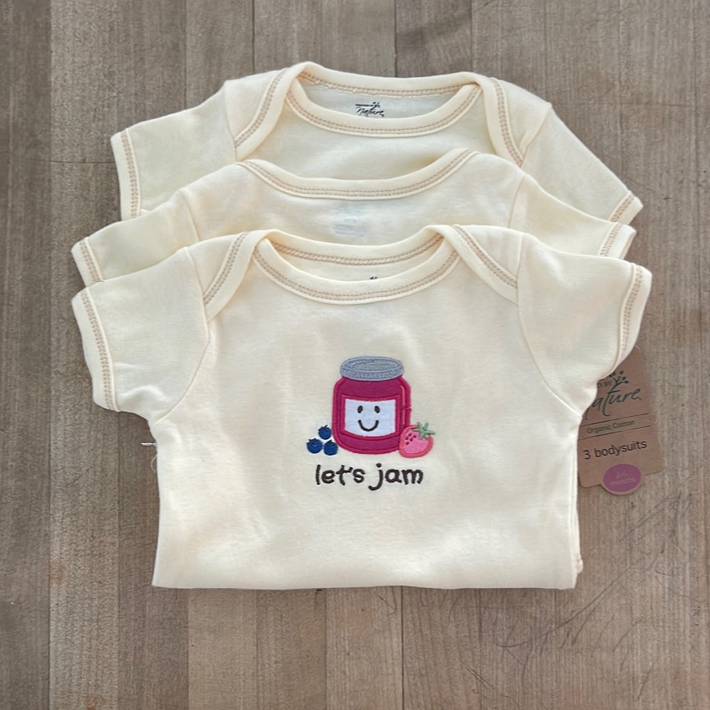 Berry sweet onesie set